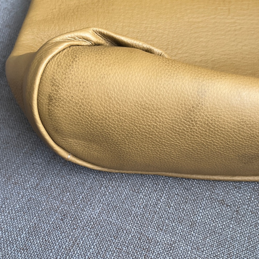 Lance Pierres Tan Leather Tote Bag - Picture 9 of 9